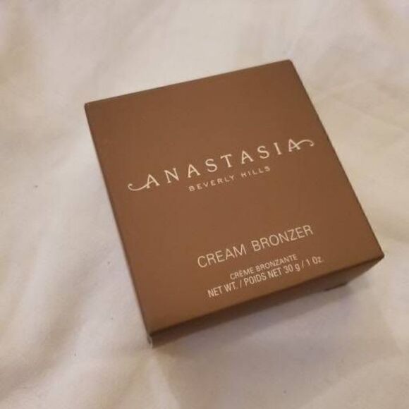 NEW Anastasia Beverly Hills Cream Bronzer in Amber Full Size - Picture 7 of 7